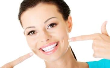  Tips for those Pearly Whites