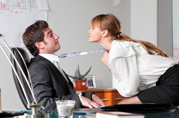  5 WAYS TO HANDLE A CRUSH ON YOUR BOSS