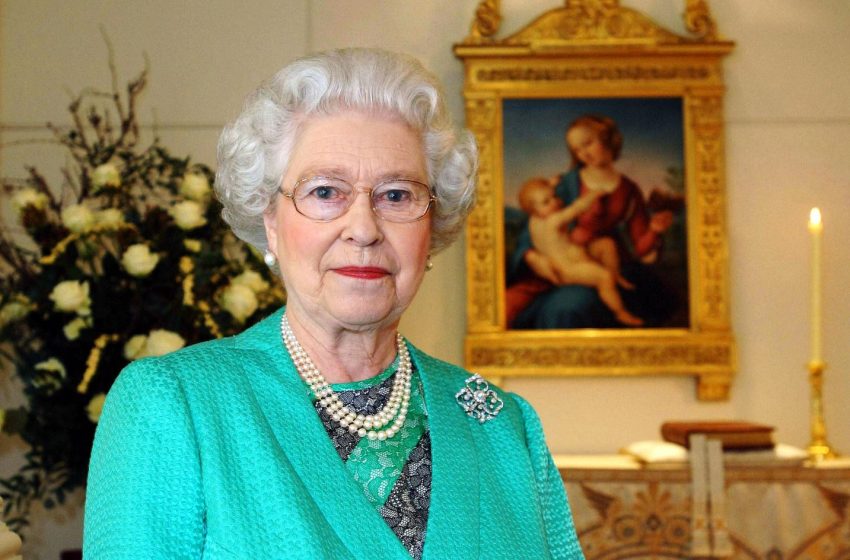  5 FACTS YOU DID NOT KNOW ABOUT THE QUEEN