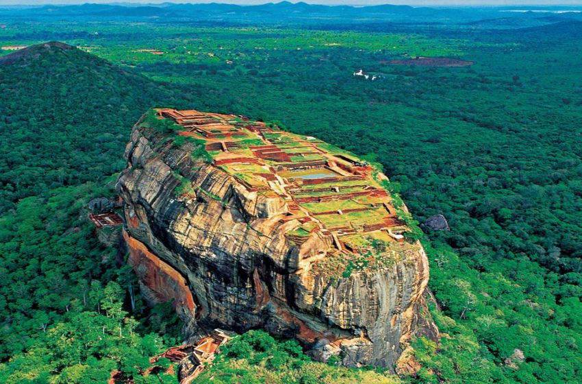  VISIT THESE 3 MAGNIFICENT ATTRACTIONS LOCATED IN THE HEART OF SRI LANKA