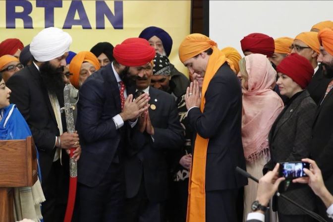  CANADA PM PLEDGES TO APOLOGISE TO SIKHS