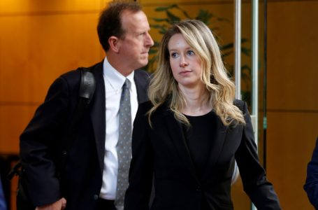 Fallen Silicon Valley tech star Elizabeth Holmes’ trial begins