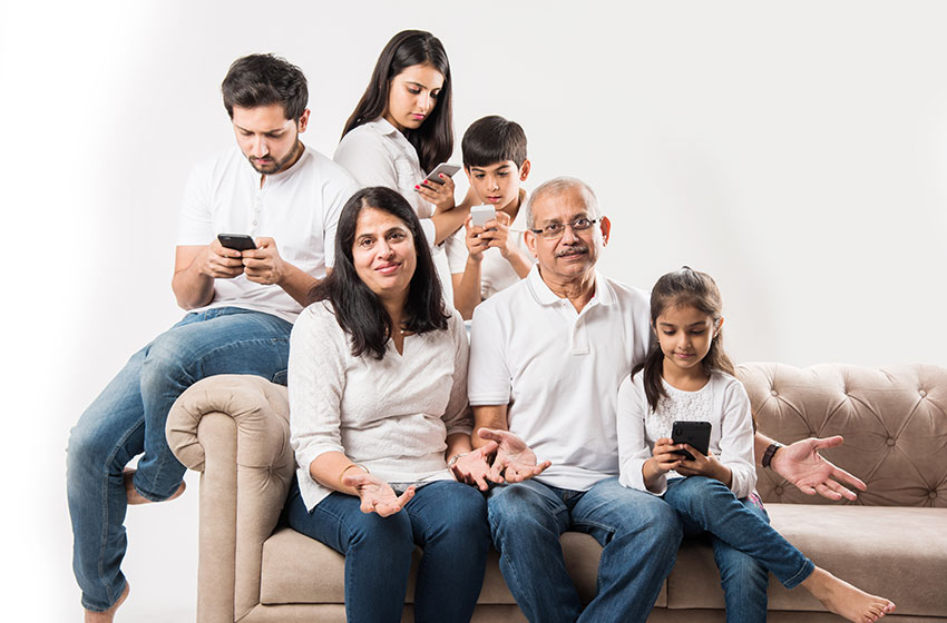  When the Whole Family’s Hooked: Navigating the Mobile Maze with No Easy Fixes